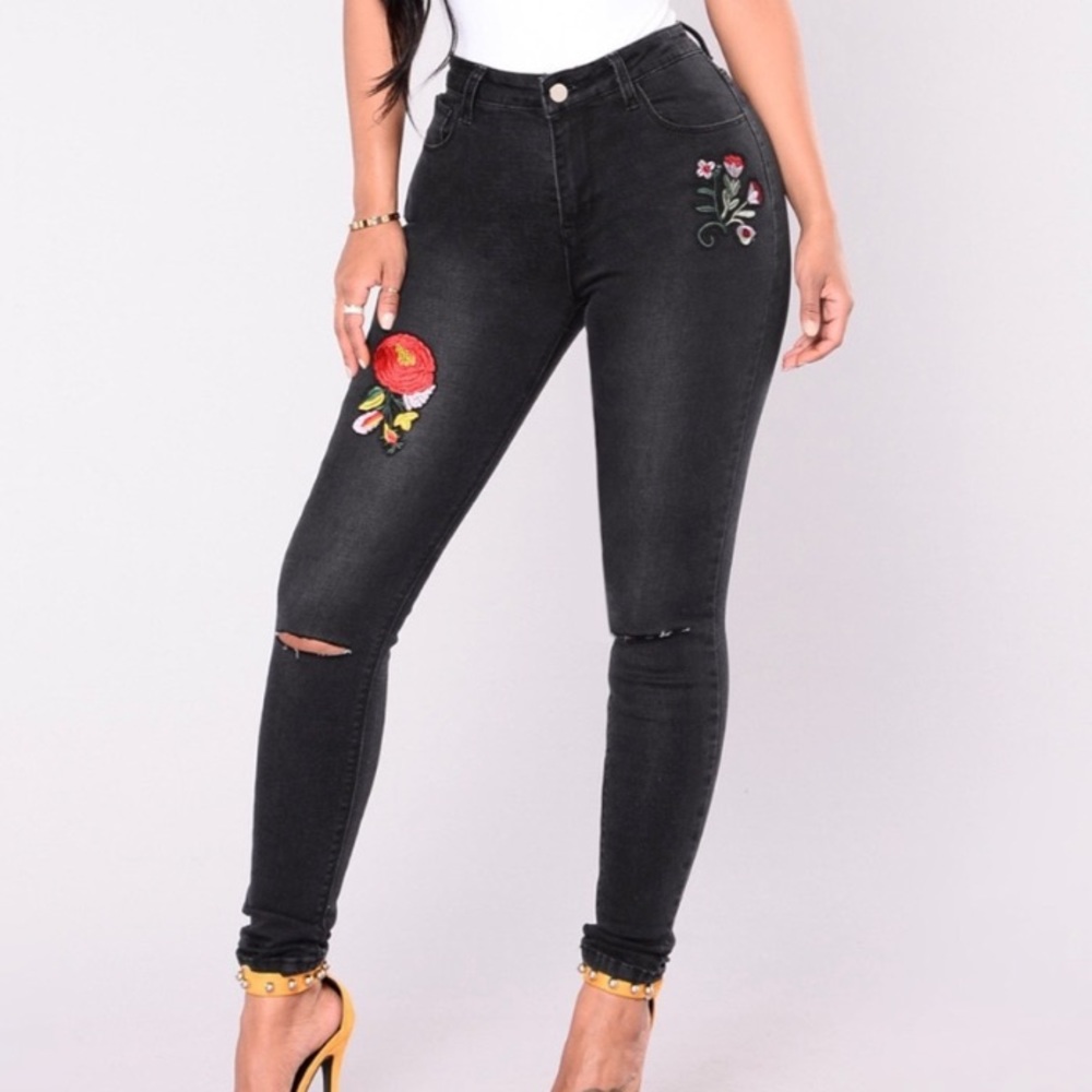 Fashion Nova Country Road Jeans Black Medium